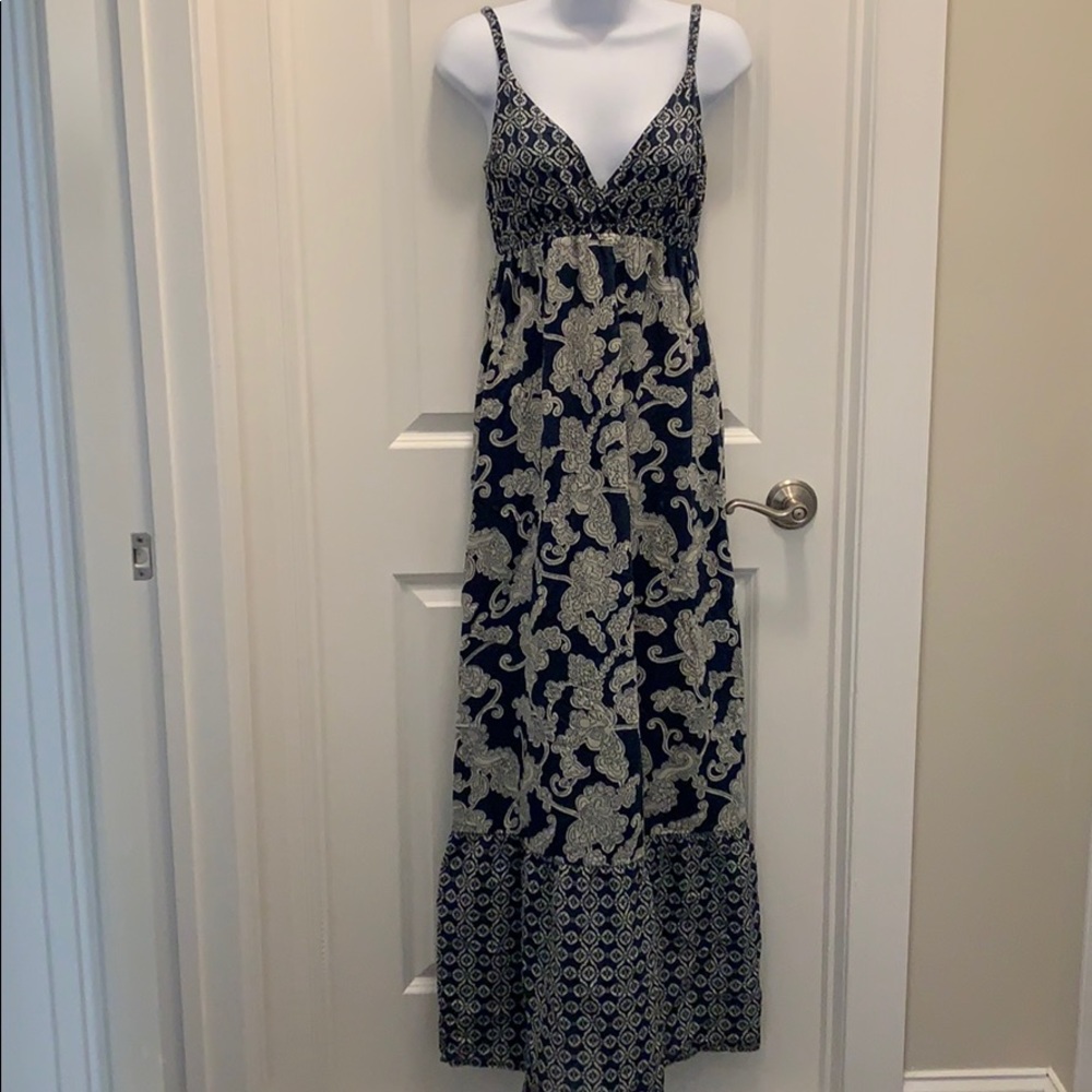 Maternity maxi dress